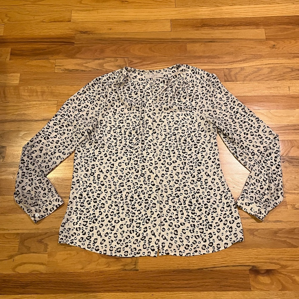 ANN TAYLOR LOFT Leopard Button Front Blouse M